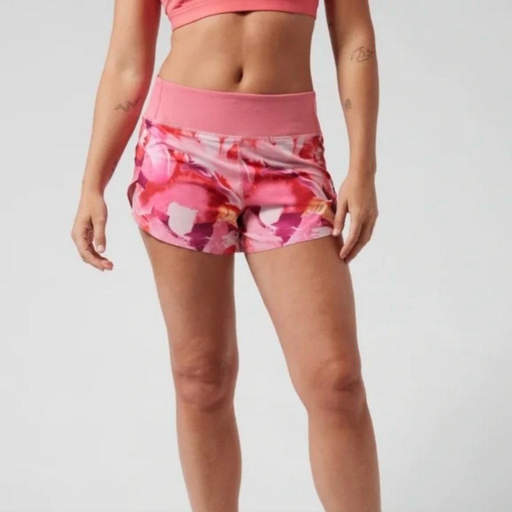Athleta Printed Pink Floral Run With it 3.5 in Athletic Shorts - Size L Large